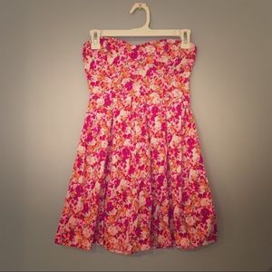 Strapless floral dress with a sweetheart neckline